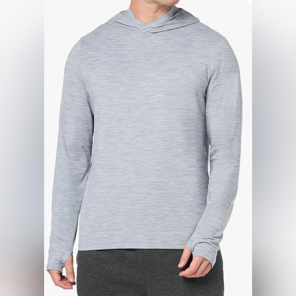 Amazon Essentials Men's Tech Stretch Long-Sleeve Hooded T-Shirt Size XL
